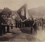 Schützenfest 1930 Abholen des Königs Emil Bröcher - Fahne noch mit alter Inschrift